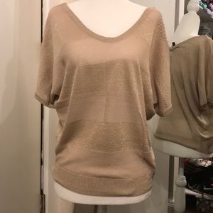 gold short sleeve sweater with headband